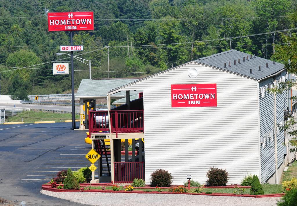 Hometown Inn เอเธนส์ ภายนอก รูปภาพ